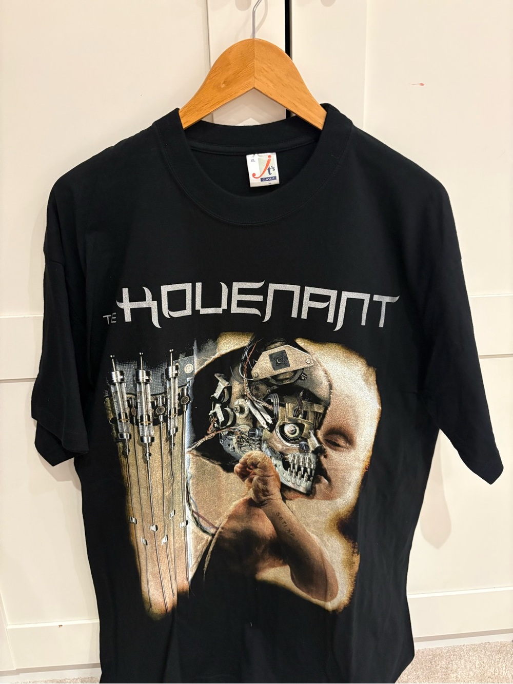 Vintage covenant band tee